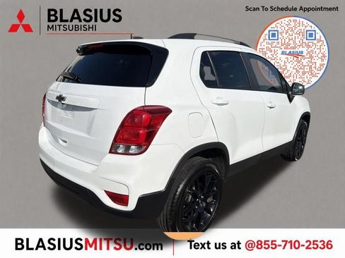 Used 2022 Chevrolet Trax LT w/ Sport Edition AWD/4WD image 16