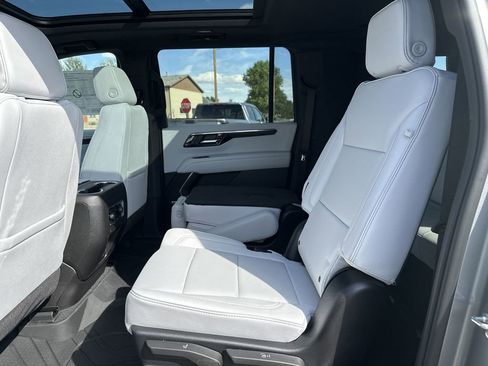 New 2025 Chevrolet Suburban Premier w/ Sun And Tow Package image 13