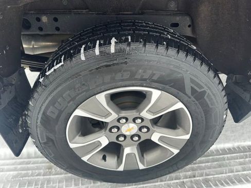 Used 2019 Chevrolet Colorado Z71 image 14