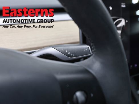 Used 2023 Tesla Model 3 Standard Range image 13