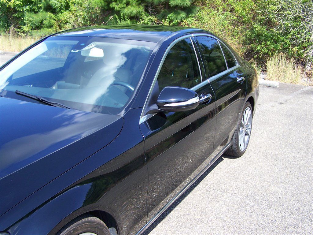 Used 2015 Mercedes-Benz C 300 Sedan image 18