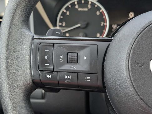 Used 2021 Nissan Rogue SV FWD image 26