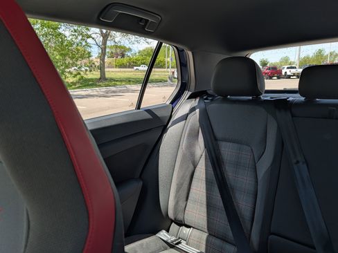 Certified 2024 Volkswagen GTI SE FWD image 12