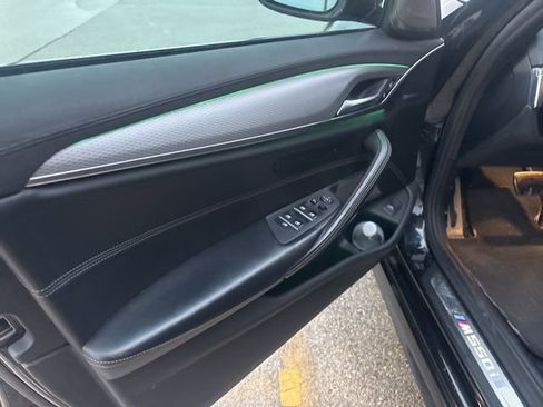 Used 2018 BMW M550i xDrive M550i xDrive w/ Luxury Seating Package image 10