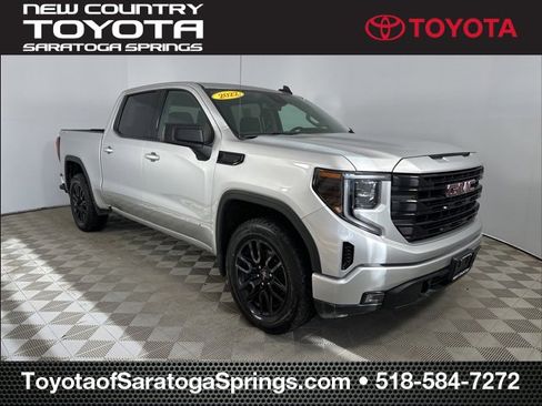 Used 2022 GMC Sierra 1500 Elevation image 1