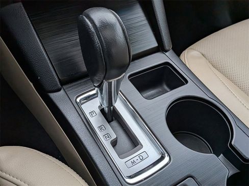 Used 2016 Subaru Legacy 2.5i Limited image 17