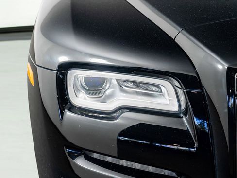 Used 2020 Rolls-Royce Wraith RWD image 22