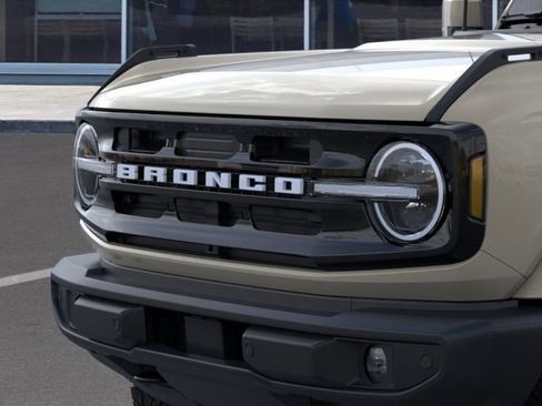 New 2026 Ford Bronco Outer Banks image 19
