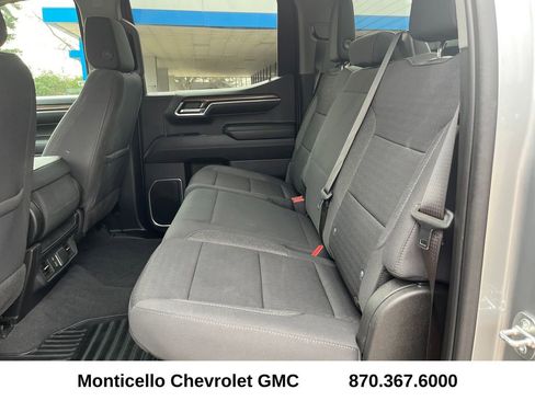 Used 2023 Chevrolet Silverado 1500 LT image 25
