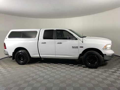 Used 2014 RAM 1500 Classic SLT w/ Luxury Group image 2
