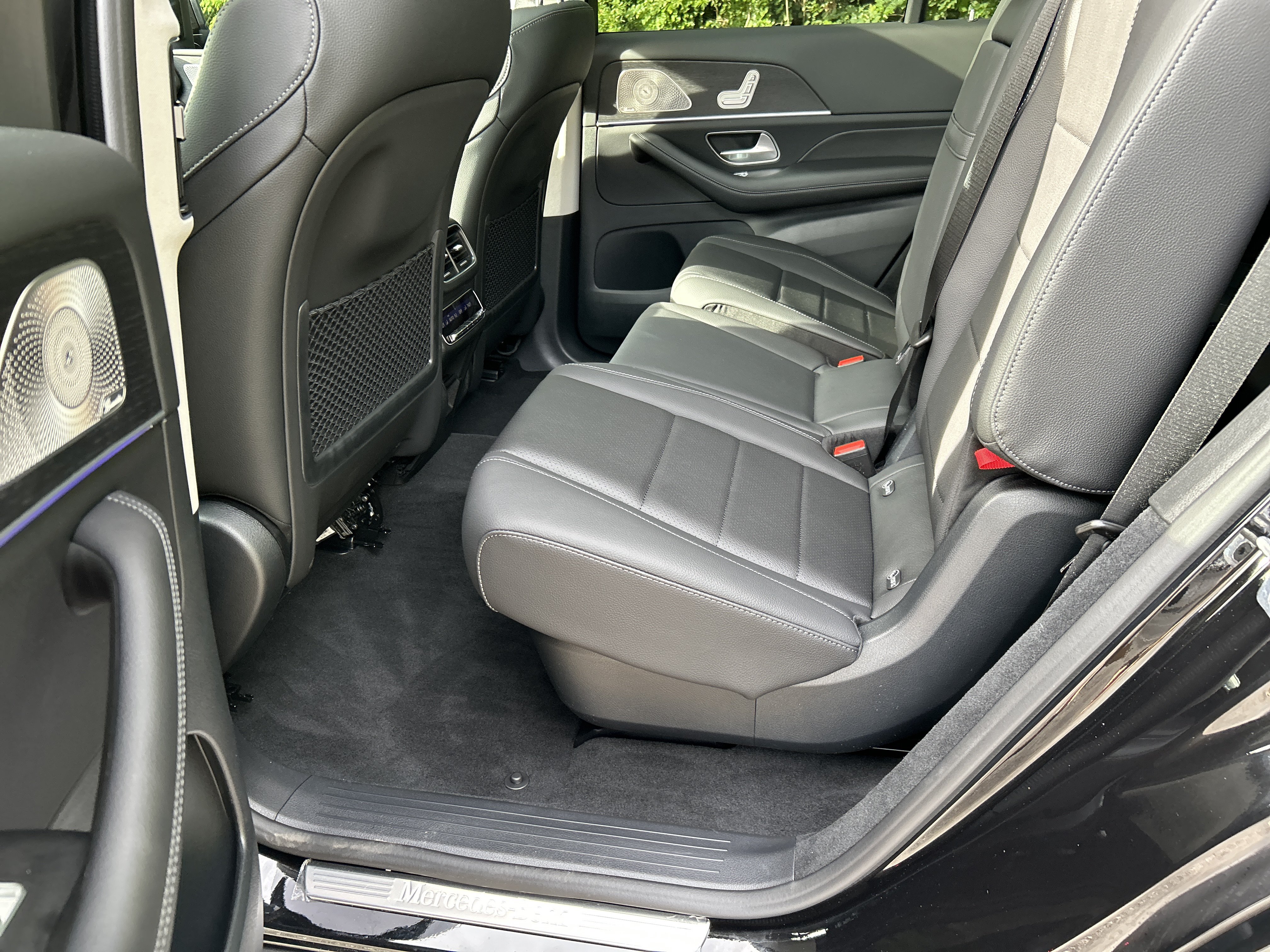 New 2026 Mercedes-Benz GLS 450 4MATIC image 37