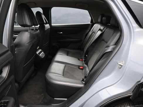 Used 2023 Nissan Ariya FWD image 24