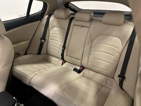 Certified 2023 Kia Stinger GT2 image 26