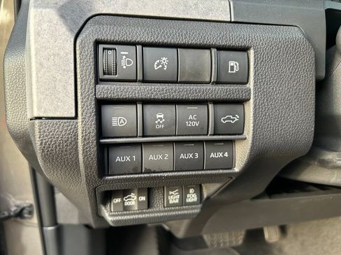Certified 2025 Toyota Tacoma 4x4 Double Cab Hybrid image 19
