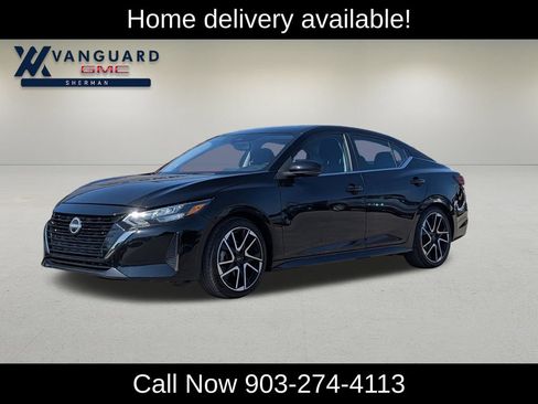 Used 2025 Nissan Sentra SR FWD image 3