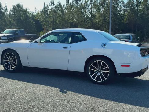 Used 2023 Dodge Challenger R/T RWD image 6