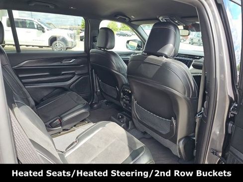 Used 2023 Jeep Grand Cherokee L Laredo image 34