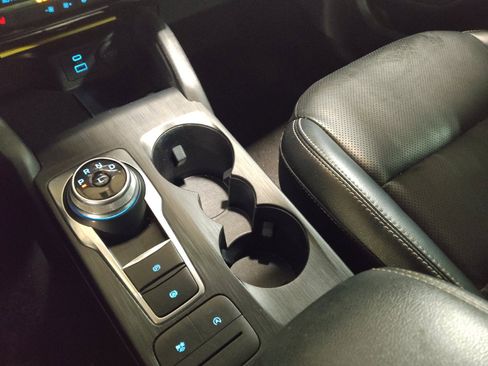 Used 2022 Ford Escape SEL FWD image 26