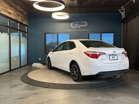Used 2014 Toyota Corolla S w/ Driver Convenience Package FWD image 5