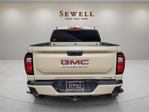 Used 2023 GMC Canyon AT4 w/ AT4 Premium Package image 4