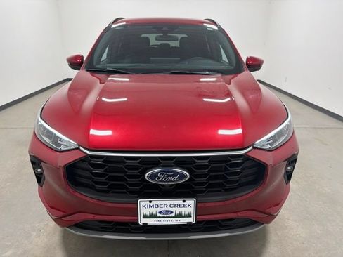 Used 2023 Ford Escape ST-Line Select w/ Tech Pack #2 AWD/4WD image 2