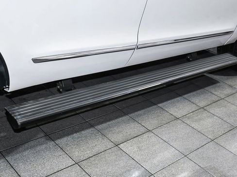 Used 2023 Lincoln Navigator Reserve image 85