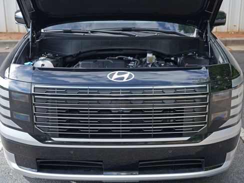 Used 2026 Hyundai Palisade Calligraphy FWD image 8
