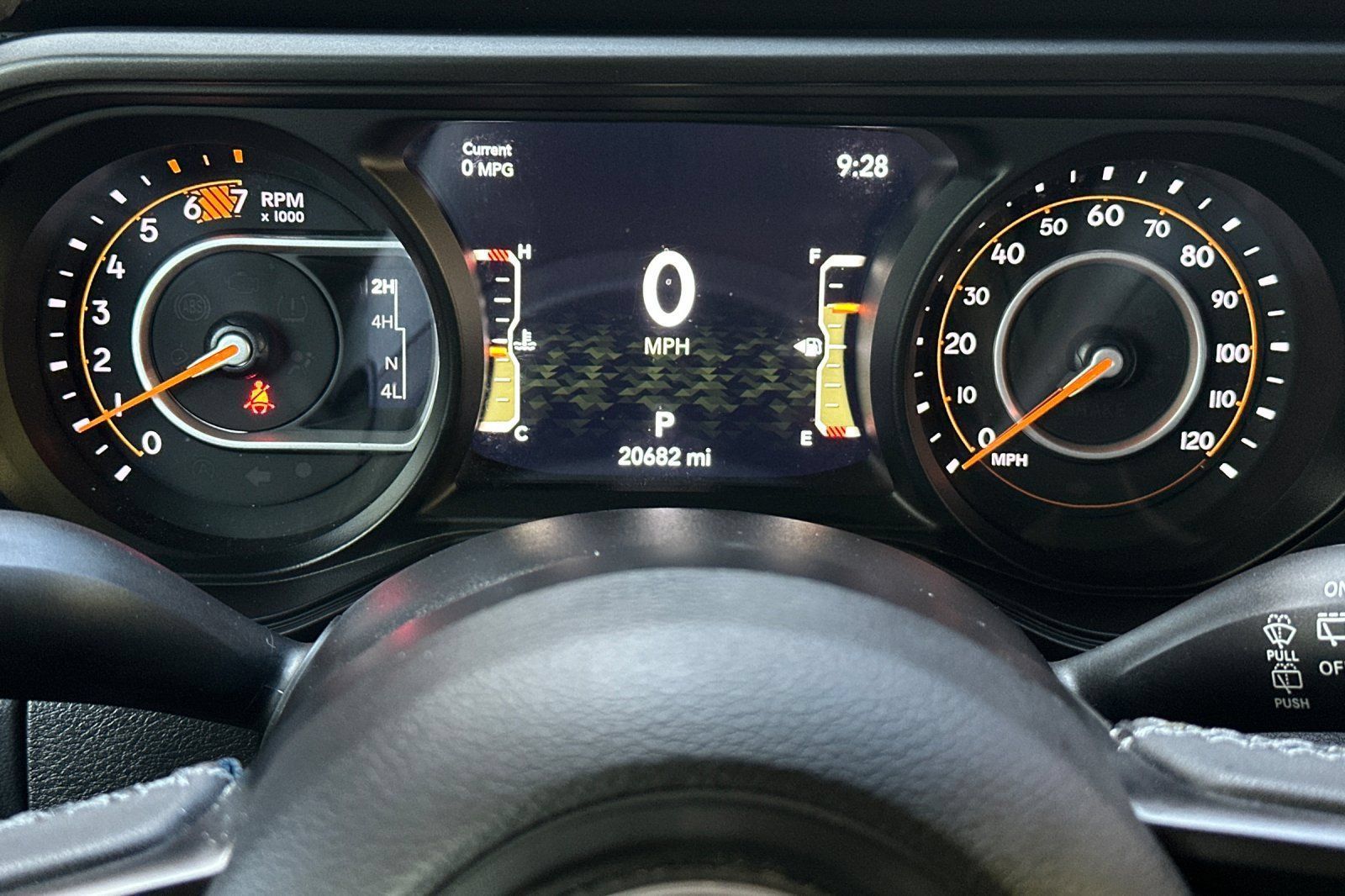 Used 2025 Jeep Wrangler Unlimited Rubicon AWD/4WD image 35