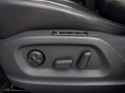 Used 2013 Volkswagen Tiguan SEL image 24