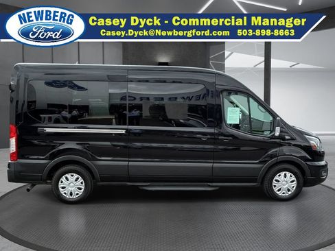 Used 2023 Ford Transit 350 XLT RWD image 4