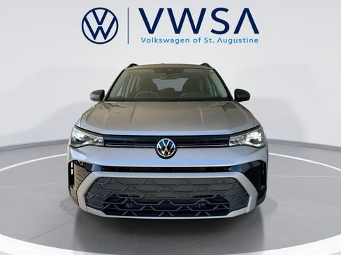 Used 2025 Volkswagen Taos S FWD image 3