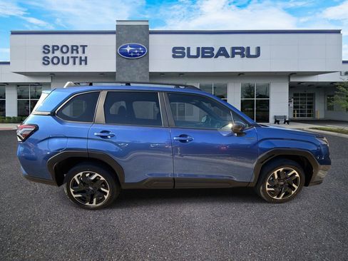 New 2025 Subaru Forester Premium image 2