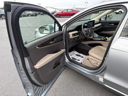 Certified 2022 Lincoln Nautilus Reserve AWD/4WD image 14