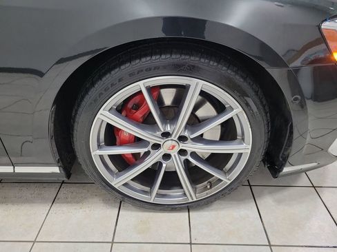 Used 2022 Audi S8 image 56