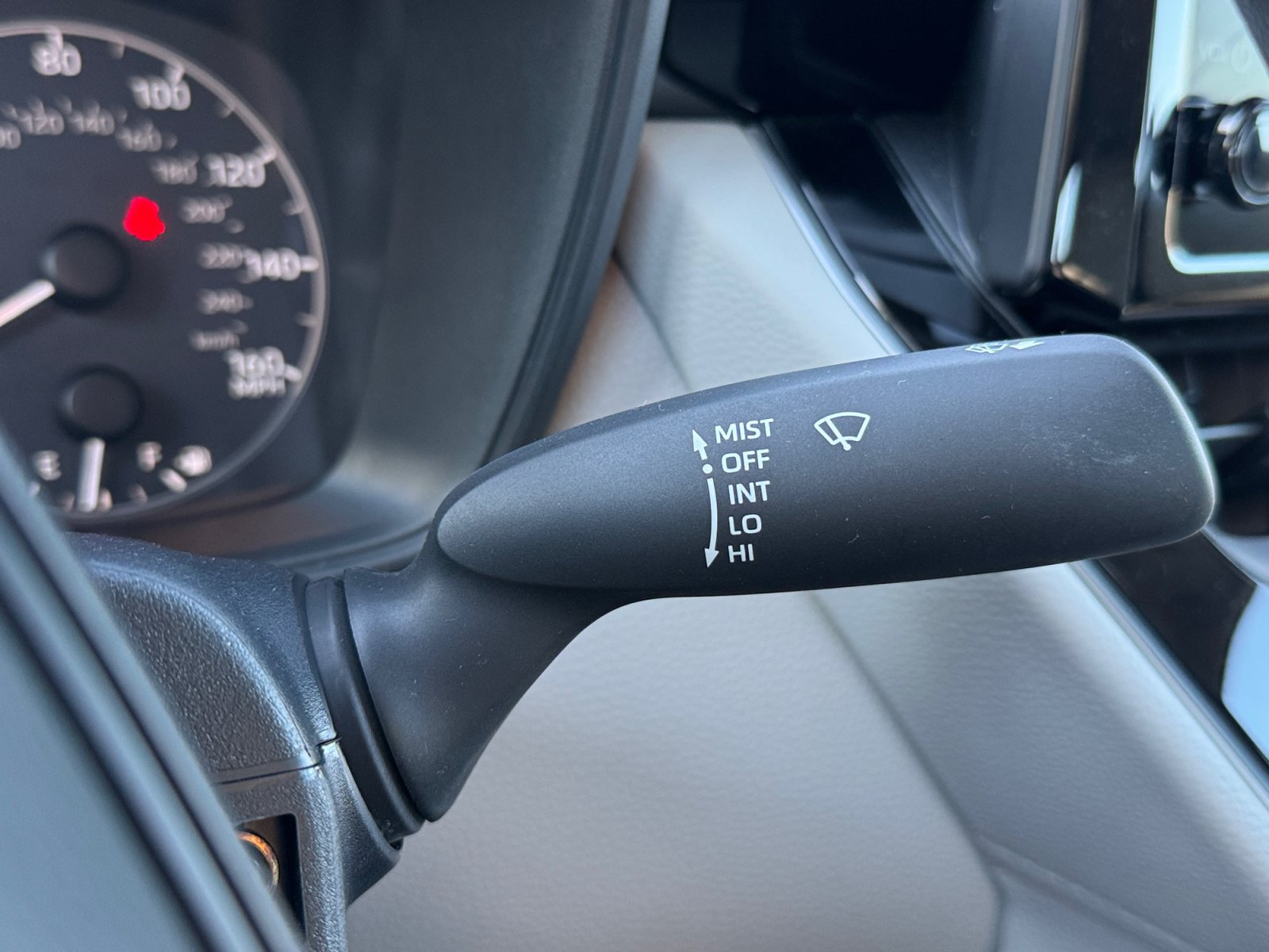Used 2023 Toyota Corolla Cross L FWD image 17