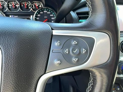 Used 2018 GMC Yukon XL SLT AWD/4WD image 30