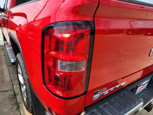 Used 2015 GMC Sierra 1500 SLT w/ SLT Crew Cab Value Package AWD/4WD image 5