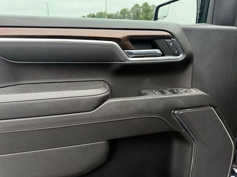 Used 2023 Chevrolet Silverado 1500 RST w/ Z71 Off-Road Package image 10