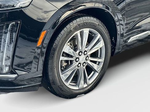 Certified 2023 Cadillac XT6 Premium Luxury w/ Technology Package image 28
