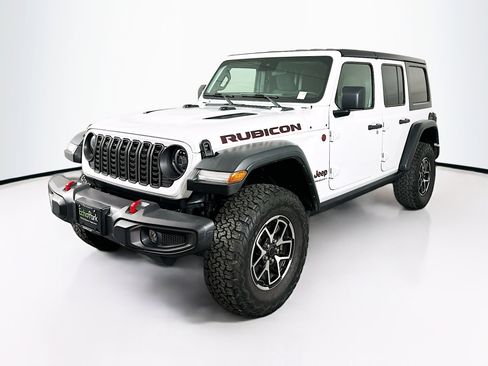 Used 2024 Jeep Wrangler Unlimited Rubicon image 3