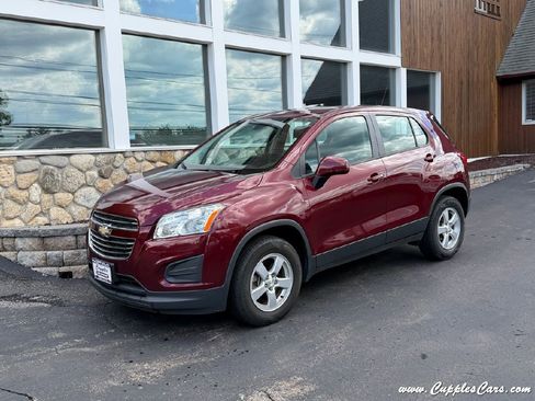 Used 2016 Chevrolet Trax LS AWD/4WD image 1