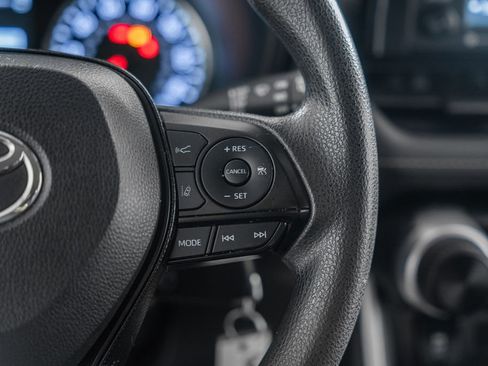 Used 2020 Toyota RAV4 LE image 26