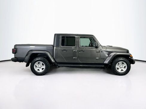 Used 2022 Jeep Gladiator Sport image 4