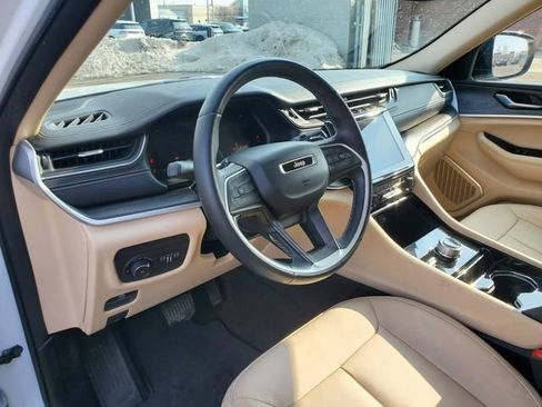 Used 2021 Jeep Grand Cherokee L Limited image 11