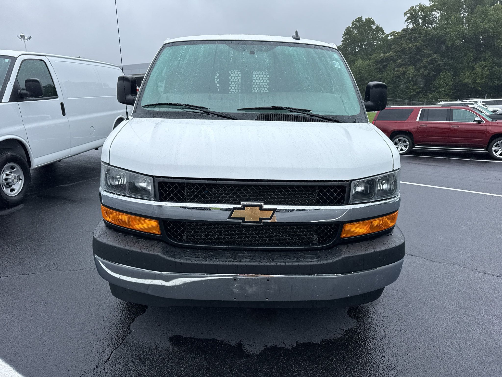 Used 2025 Chevrolet Express 2500 w/ Driver Convenience Package RWD image 2