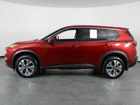 Certified 2021 Nissan Rogue SV w/ Premium Package image 12