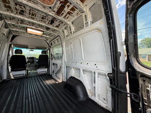 Used 2008 Dodge Sprinter 2500 RWD image 50
