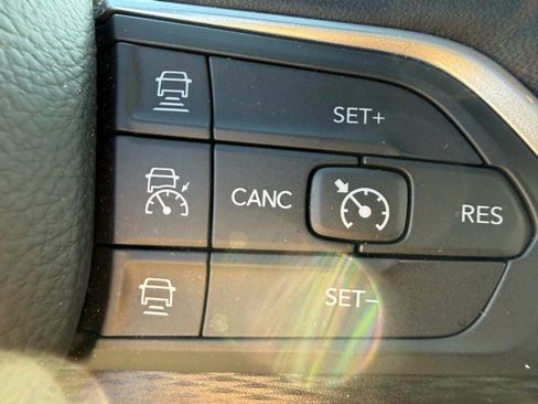 Used 2024 Jeep Grand Cherokee L Laredo w/ Luxury Tech Group I image 20