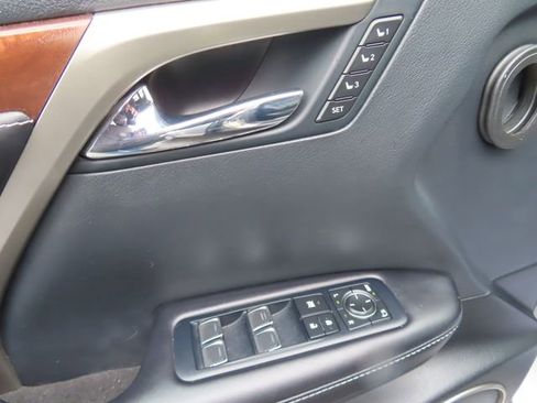 Used 2020 Lexus RX 350L Premium w/ Premium Package image 13