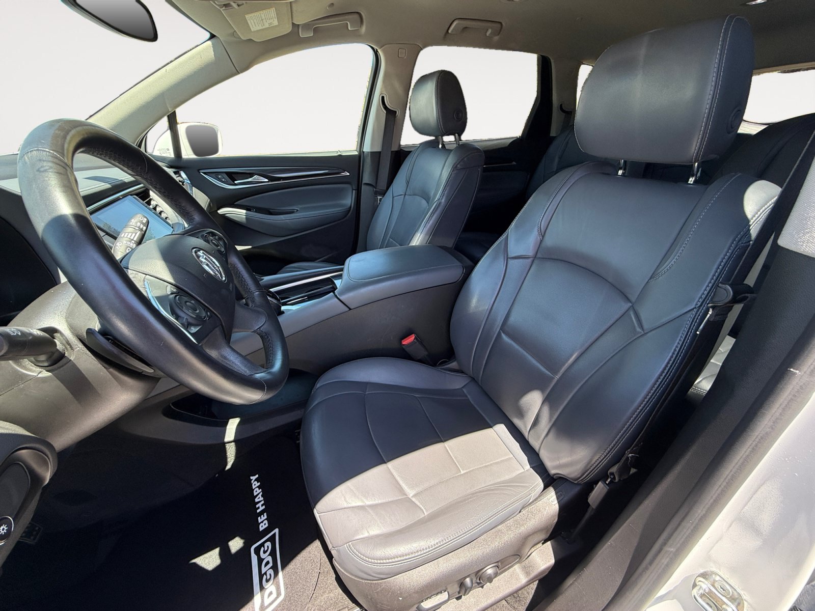 Used 2018 Buick Enclave Essence FWD image 10